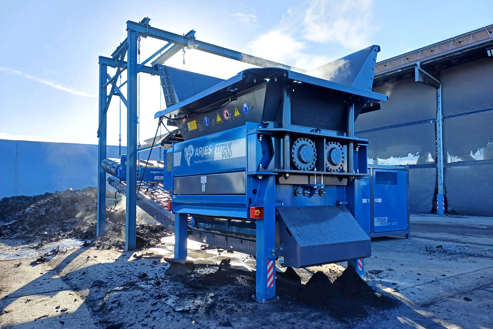 TITAN 900 e-pu /d-pu