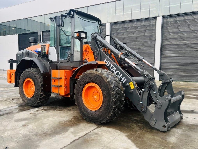 HITACHI ZW180PL-6